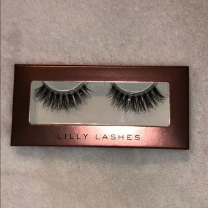 Limited edition Lilly Lashes in Gaia
